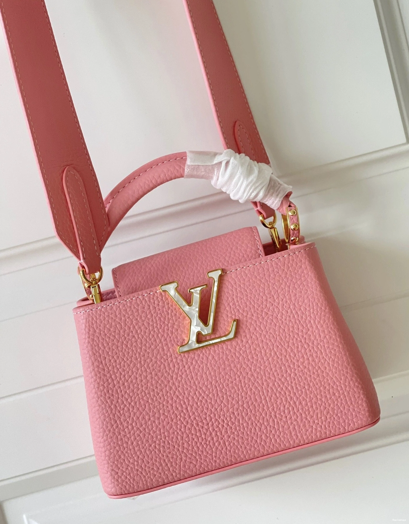 Rep ladies MINI VUITTON CAPUCINES LOUIS 0801